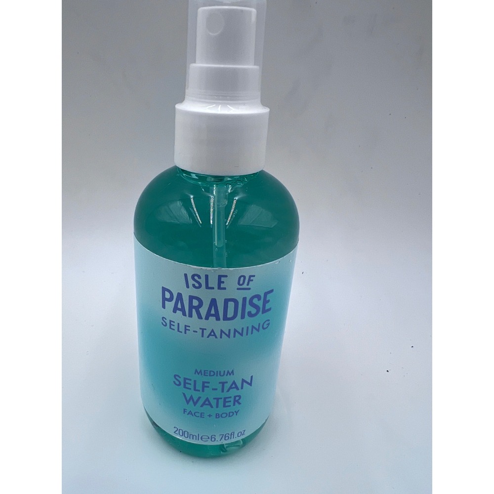 Isle of Paradise Medium Self-Tan Water Face and Body 200ml Color Correcting